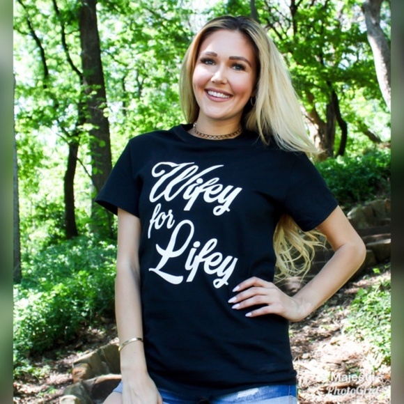 Tops - SALE!!  Wifey for Lifey Graphic Tee!!